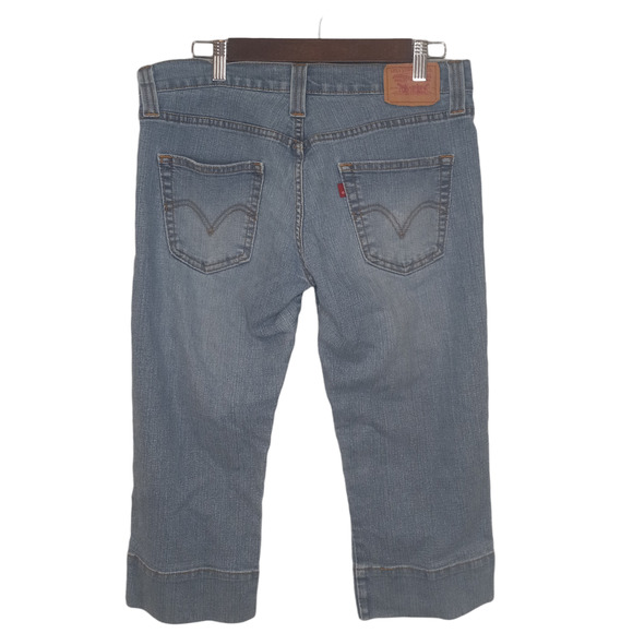 Levis Low Slouch Light Wash Cropped Jeans - Picture 2 of 6